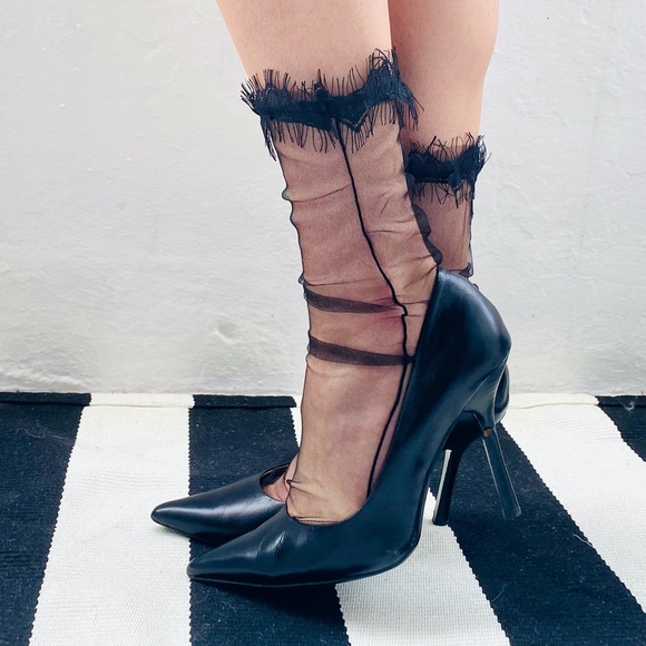 New! Lace Trim Sheer Socks - Picture 5 of 12